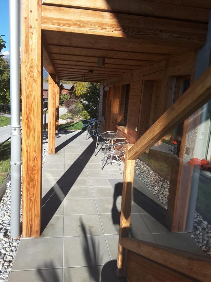 Chalet Tzarbonire Bed & Breakfast Chalais Luaran gambar